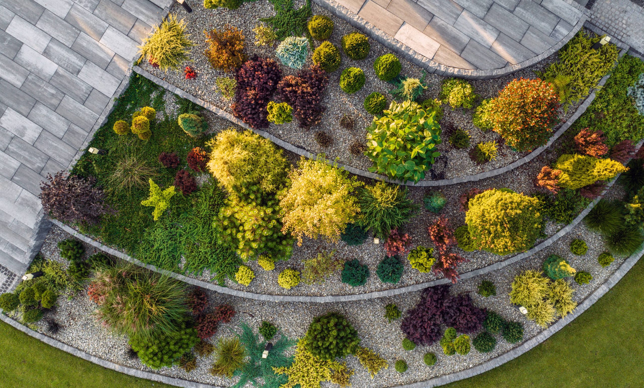 Die Auswahl der idealen Wege für einen ruhigen Garten